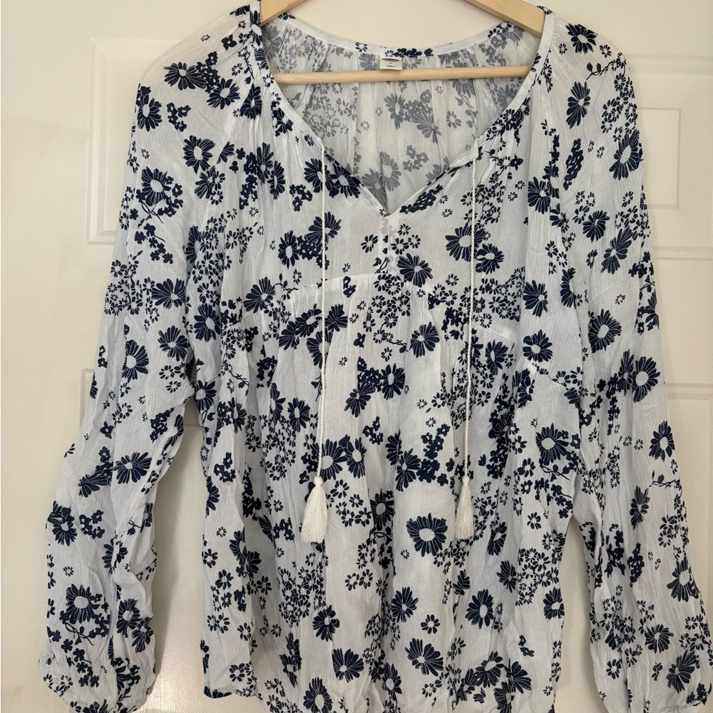 Old Navy Floral Print Women's Top - White and Blue